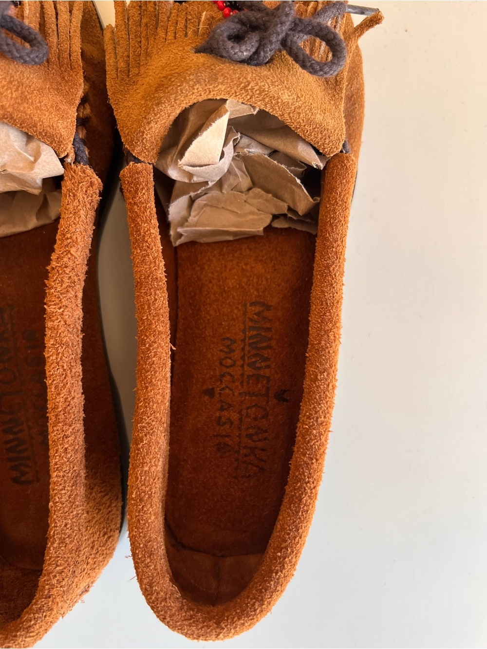 Minnetonka Thunderbird Brown Suede Beaded Fringe Moccasins - Picture 4 of 6